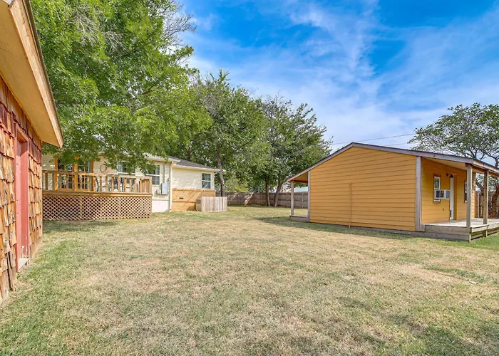 Holiday home Private Workout & Fenced Yard! Escape Tulsa