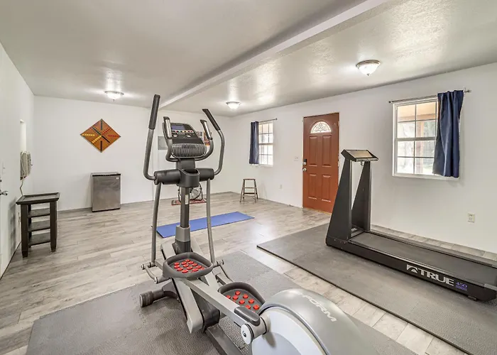 Holiday home Private Workout & Fenced Yard! Escape Tulsa
